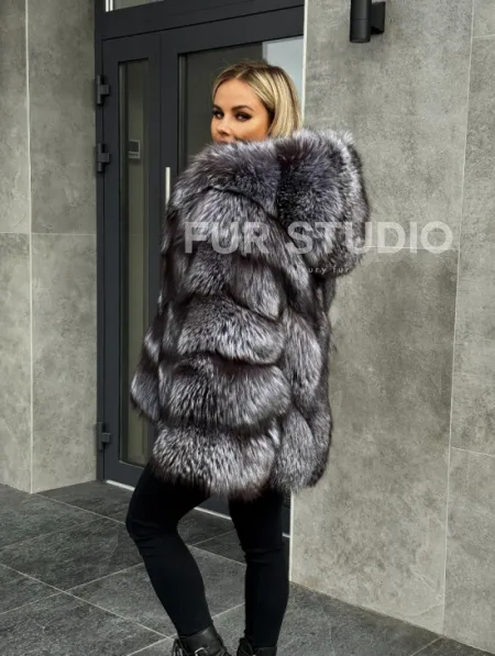 Шуба натуральная из чернобурки с капюшоном - фото 13