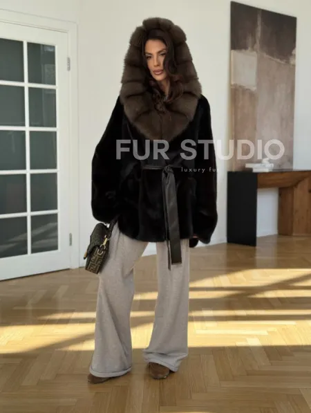 Коричневая норковая шуба с накладными карманами - фото 9