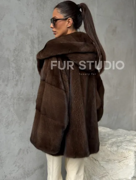Норковый полушубок с капюшоном - цвет коричневый - фото 3