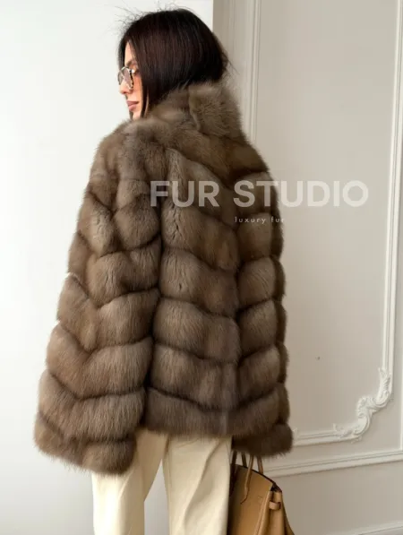 Шуба из меха куницы - рукава косичкой - фото 5