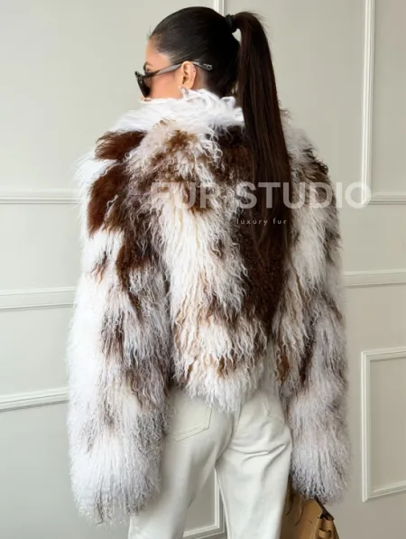 Шубка из ламы бело-коричневая - фото 3