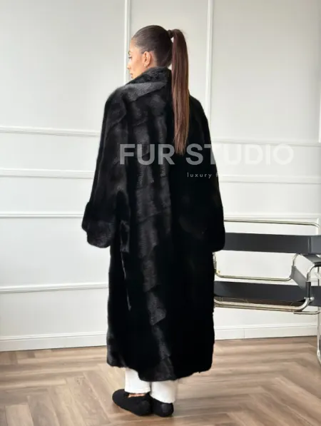 Черное меховое норковое пальто в стиле 