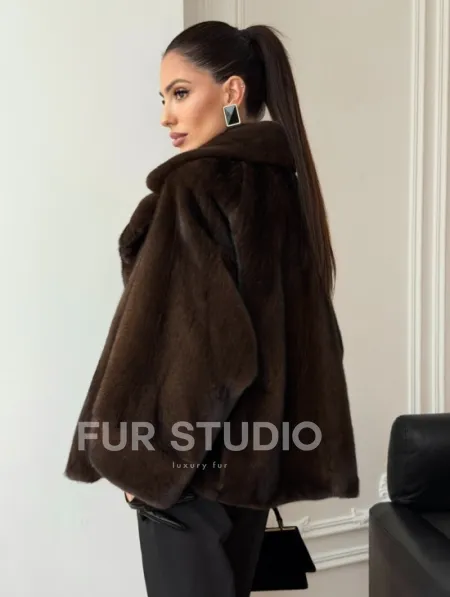 Короткая шуба из натурального меха норки - фото 10