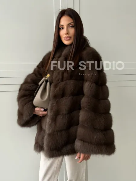 Женская шуба из меха куницы - фото 12