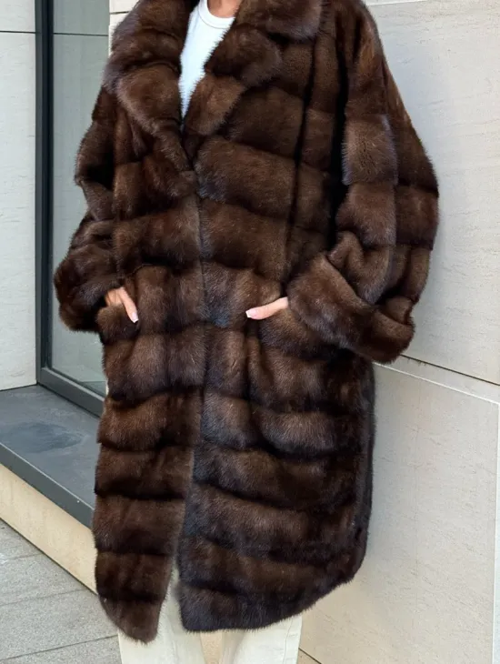 Шуба из меха соболиной норки английский воротник - цвет соболь - фото 2