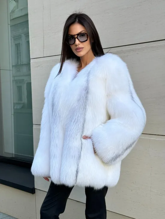 Шуба из меха белой крестовой лисы Vintage style, цельные пластины - фото 4
