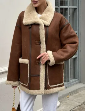 Современная коричневая дубленка из меха кёрли «Casual style» - фото 8