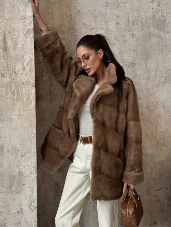 Полушубок из натуральной норки пастель с английским воротником - паркет - фото 10