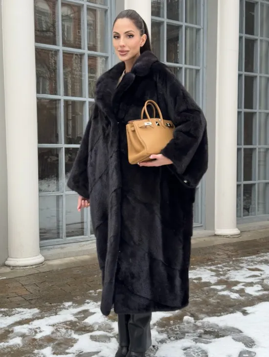 Шуба норковая оверсайз в стиле 