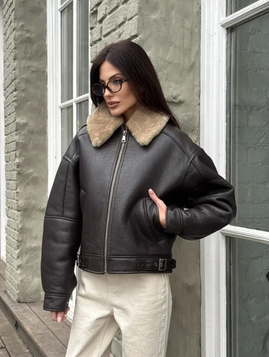 Короткая куртка - дубленка из натуральной овчины кёрли - фото 9