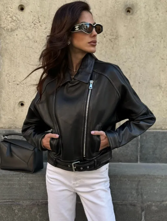 Кожаная куртка в стиле Casual - фото 0