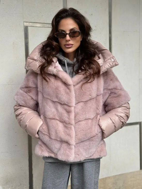 Зимняя норковая куртка - жилет с капюшоном - фото 0