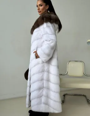 Белая норковая шуба с куницей капюшон - фото 2
