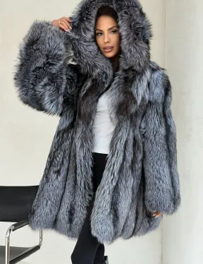 Шуба из натурального меха чернобурки с капюшоном - фото 4