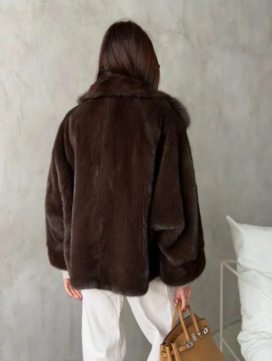 Короткий норковый жакет с воротником из куницы - фото 11