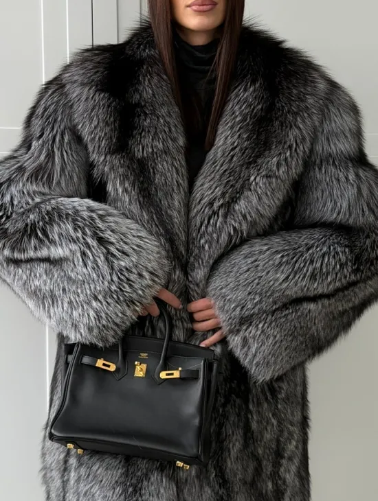 Шикарная шуба из чернобурки - фото 1