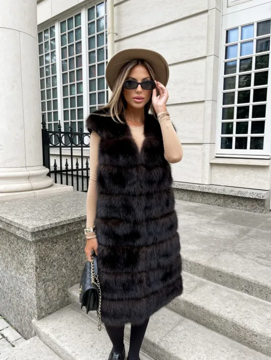 Жилет из куницы в цвете соболь - фото 1