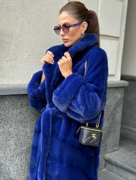 Норковая шуба - цвет электрик - фото 1