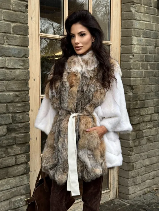 Норковая шуба летучая мышь, отделка из меха рыси - фото 0