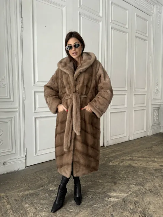 Норковое кимоно с капюшоном в цвете пастель - фото 8