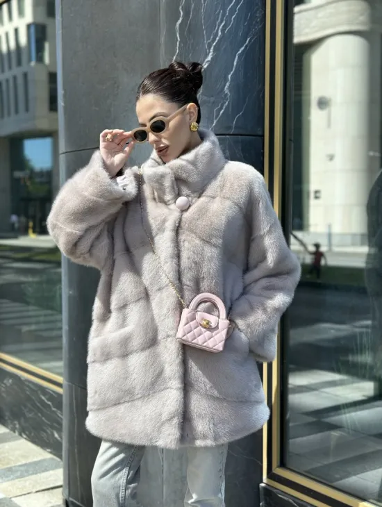 Норковая шуба в цвете нюд - фото 8